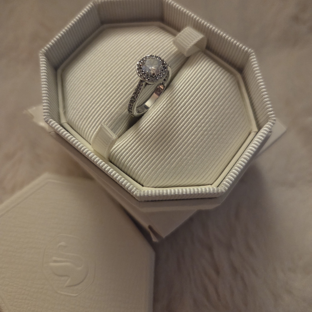 Swarovski Constella Cocktail Ring White Rhodium Plated Size 52 5642624 - Picture 11 of 16